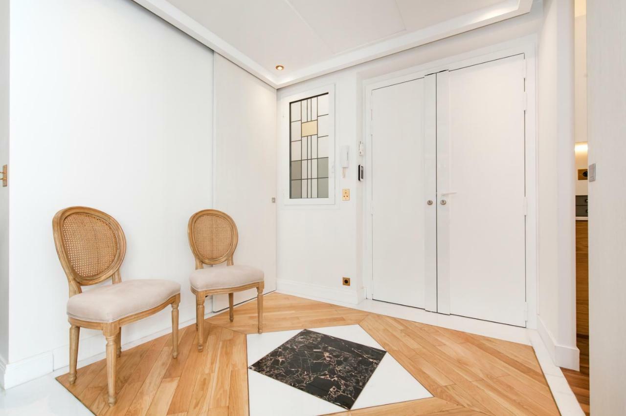 Luxury Montaigne Apartment Paris Dış mekan fotoğraf