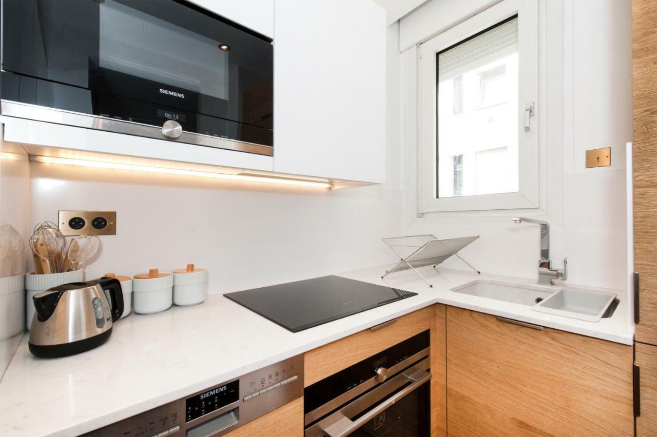 Luxury Montaigne Apartment Paris Dış mekan fotoğraf